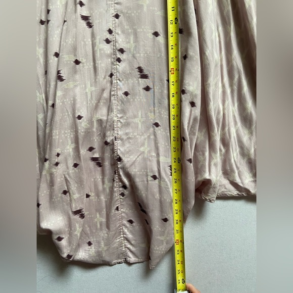 Saachi Anthropologie Kimono lightweight - Picture 9 of 9